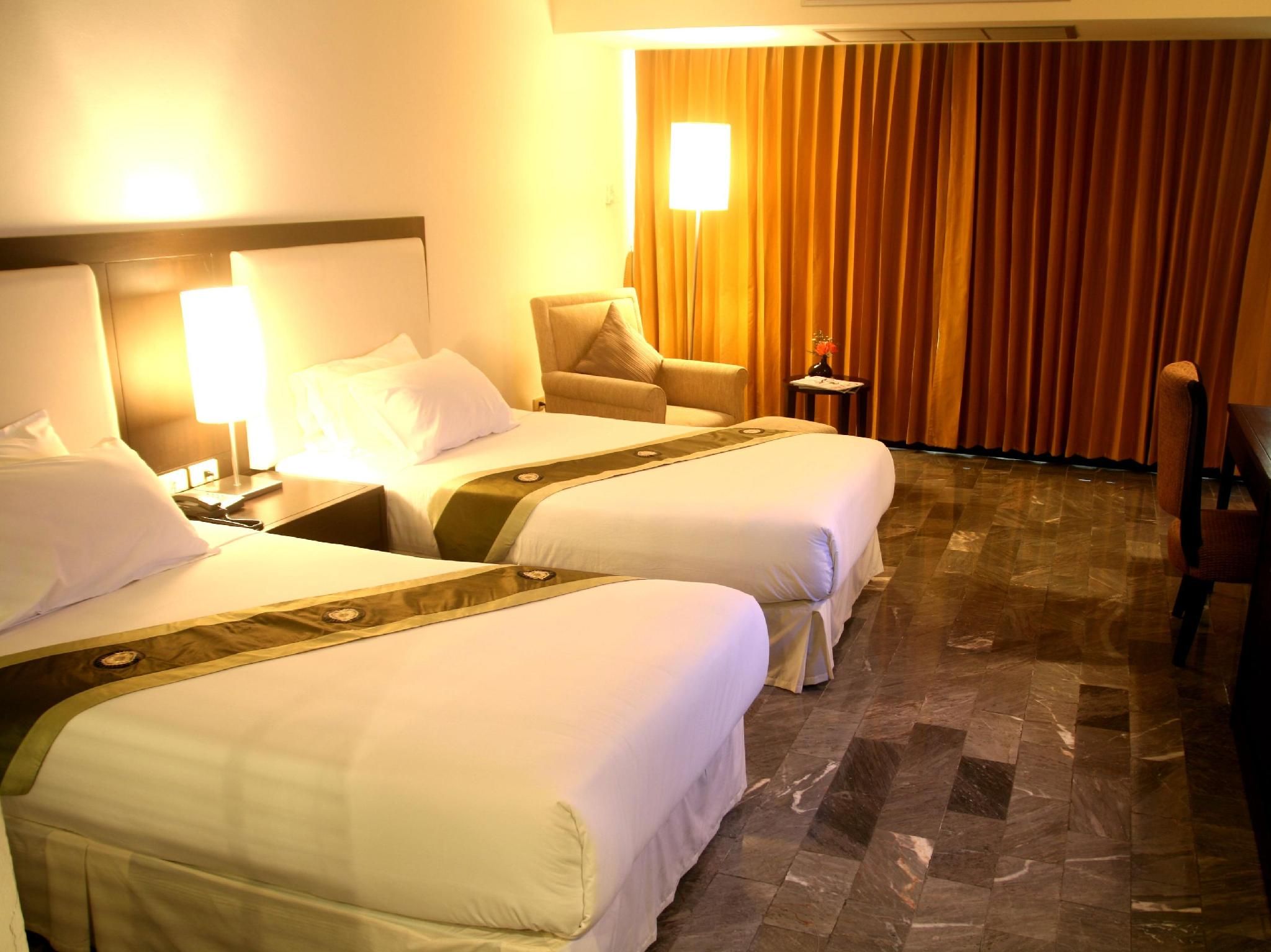 Royal Lanna Hotel Superior Plus 3