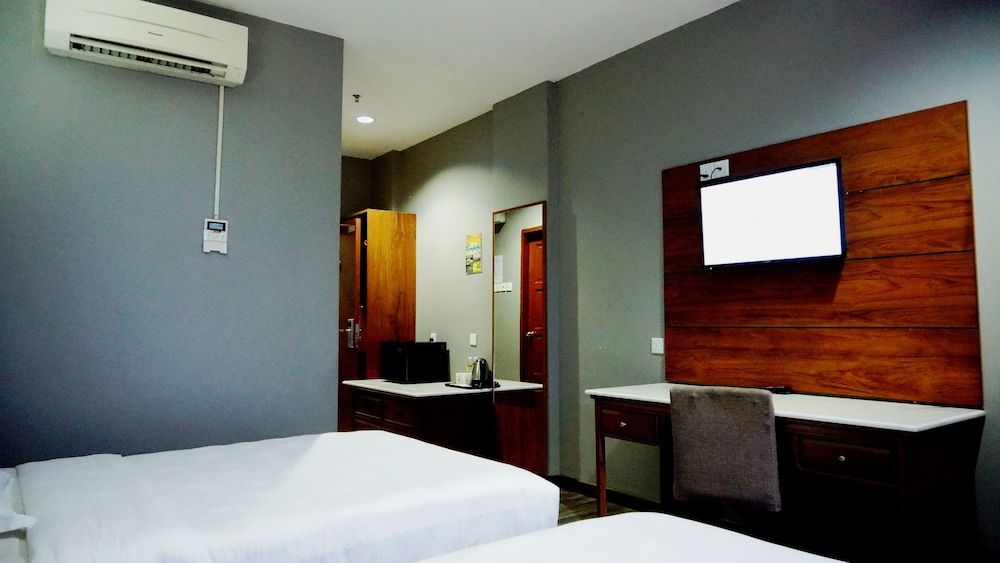 undefined Langgura Baron Resort 4