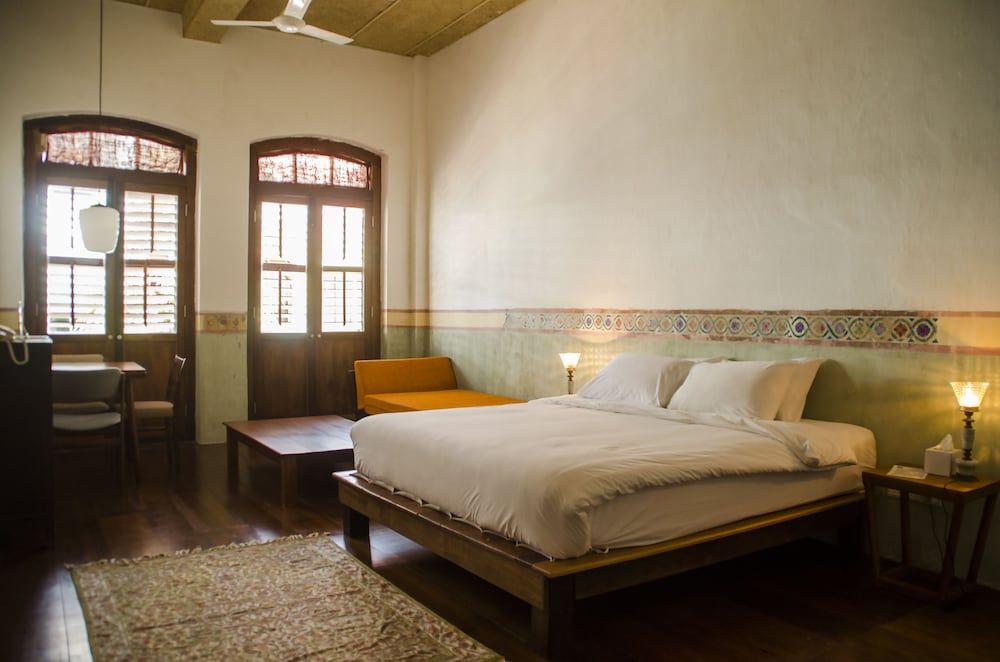 Ren i Tang Studio Flat with Kitchenette(First Floor) 2