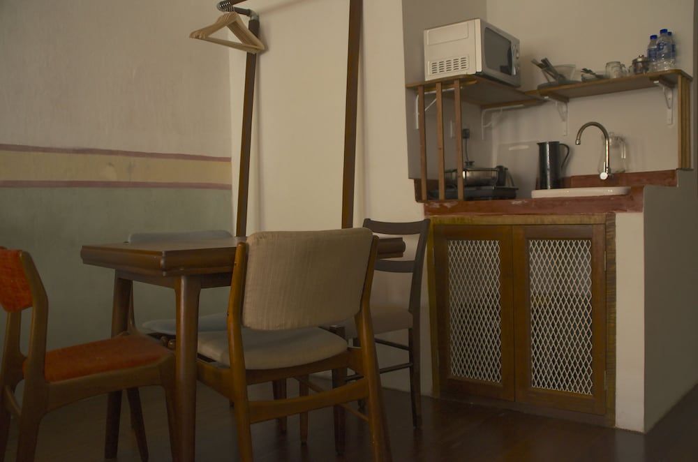 Ren i Tang Studio Flat with Kitchenette(First Floor)