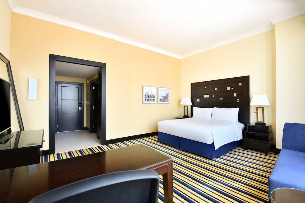 Marriott Marquis City Center Doha Hotel Deluxe Room, 1 King Bed 3
