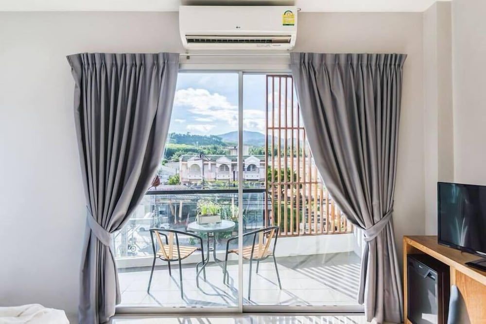 Lemonade Phuket Lemon Terrace Room 9