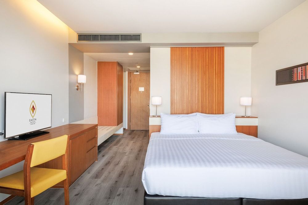 Eastin Tan Hotel Chiang Mai Superior Premium Mountain View with Bathtub