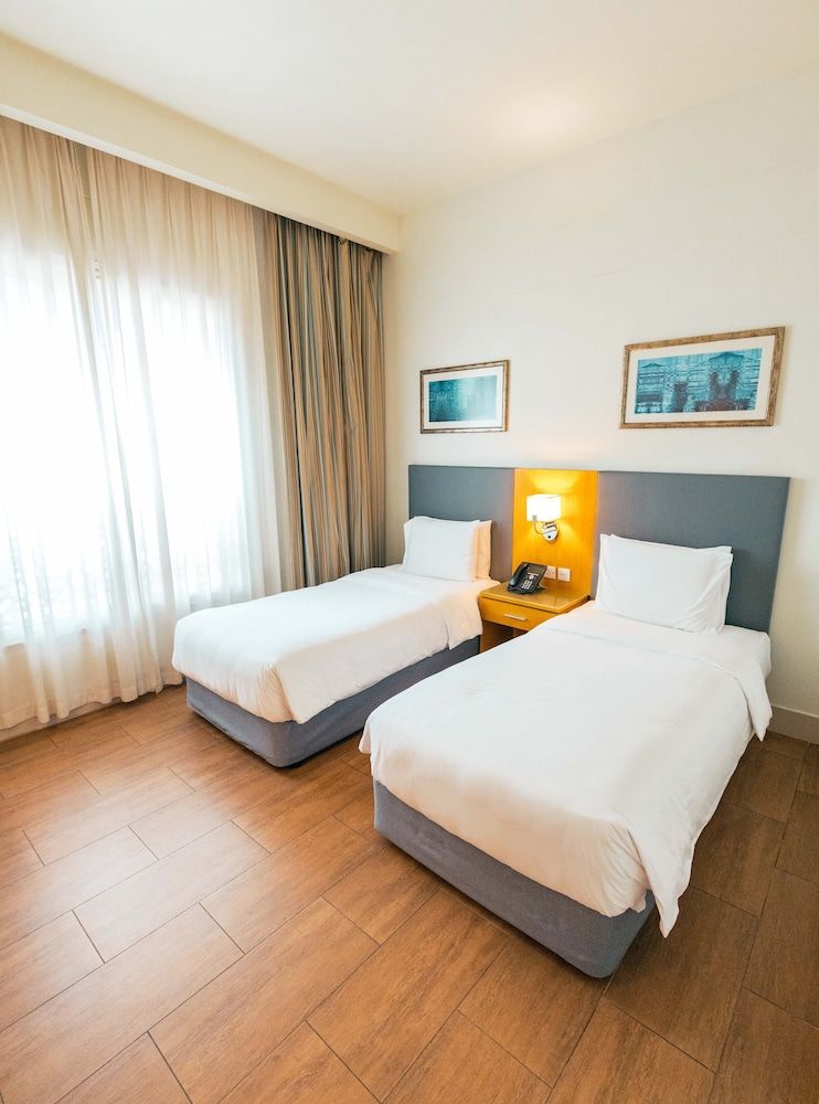 Salalah Gardens Hotel Managed by Safir Hotels & Resorts Grand Suite, 2 Bedrooms (Safir) 3