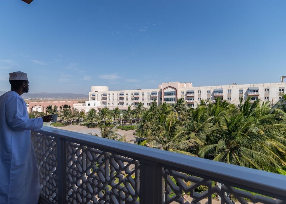 Salalah Gardens Hotel Managed by Safir Hotels & Resorts Grand Suite, 2 Bedrooms (Safir) 7