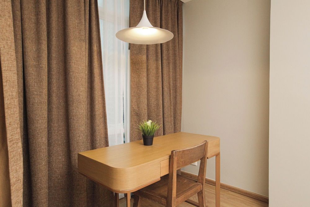 Brighton Hotel Bangkok Deluxe Room 9