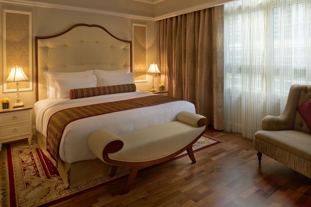 undefined Warwick Doha 3