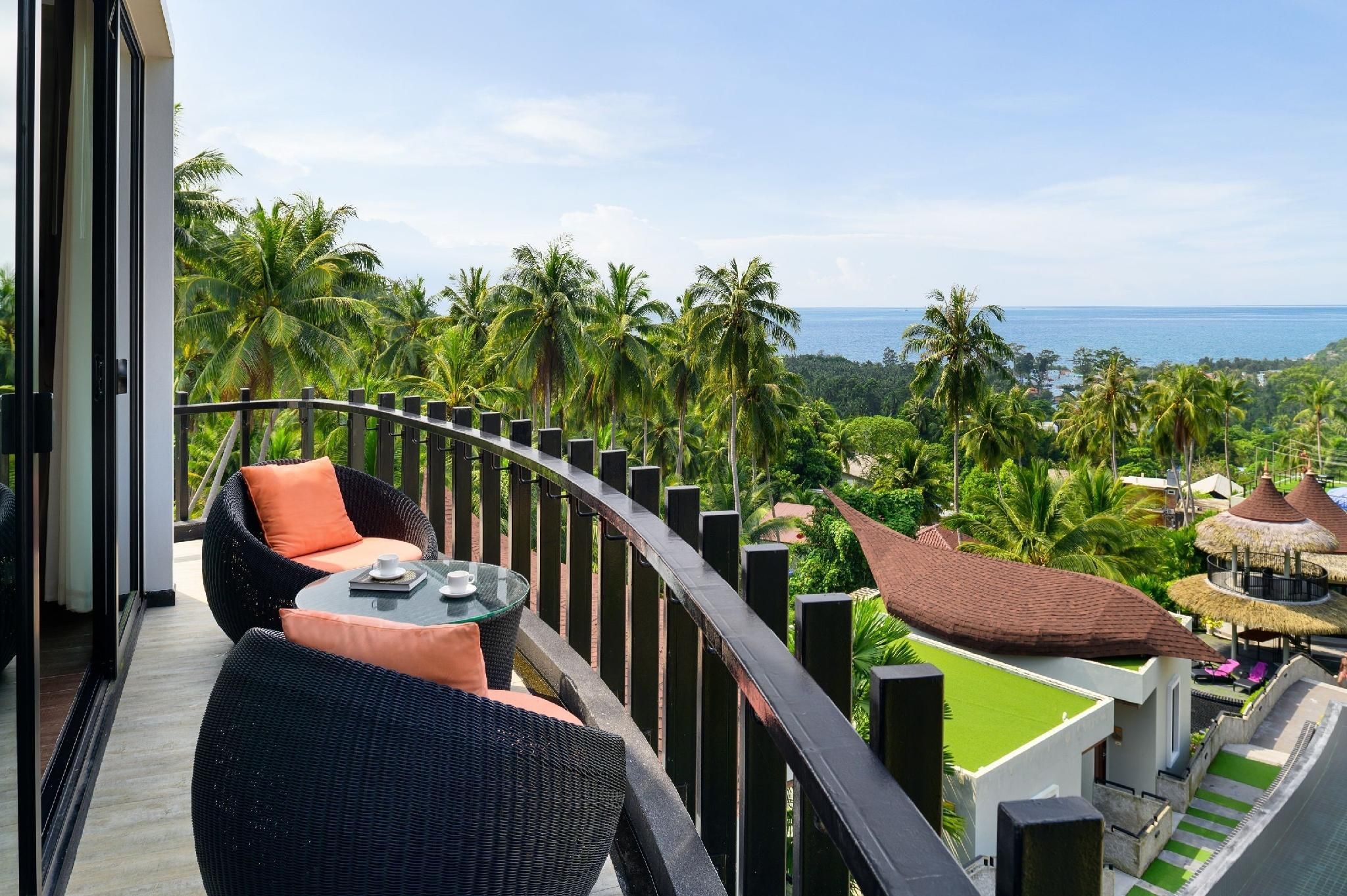 Honeymoon Suite with Jacuzzi