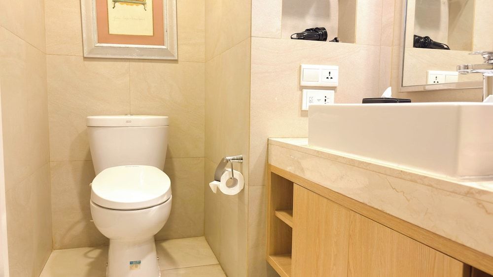 Delonix Hotel Karawang Golf Wing Studio 3