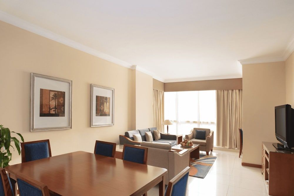 Al Rawda Arjaan by Rotana Suite, 2 Bedrooms, City View (King Bed and Twins) 9