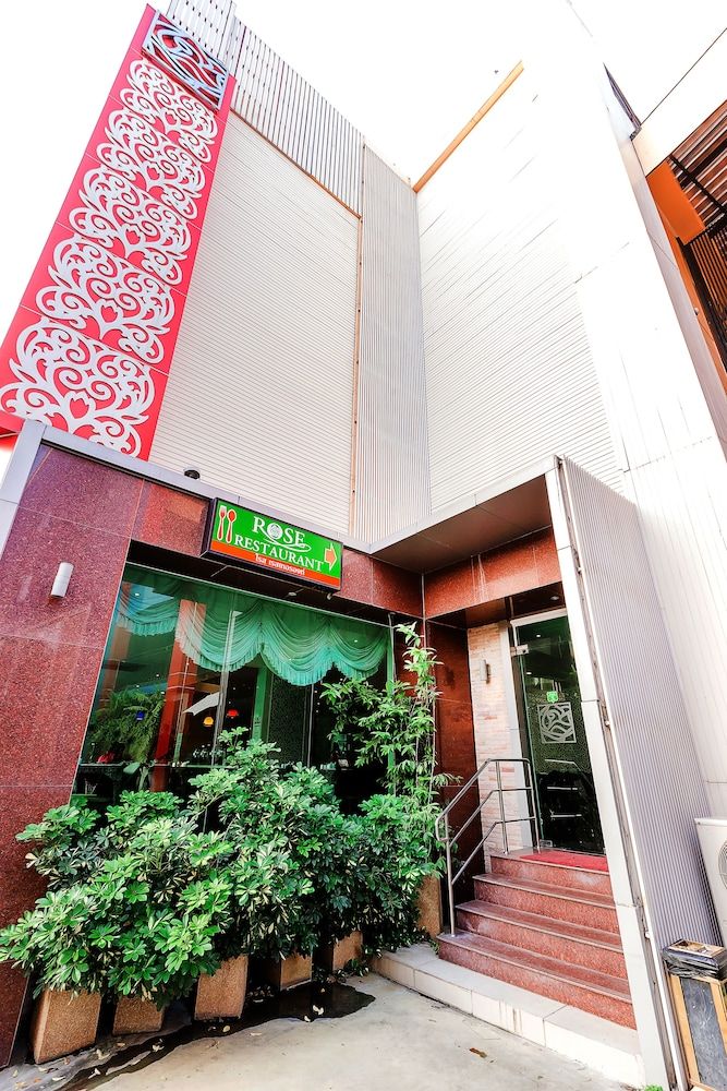 undefined Roseate Hotel Chiangmai 4