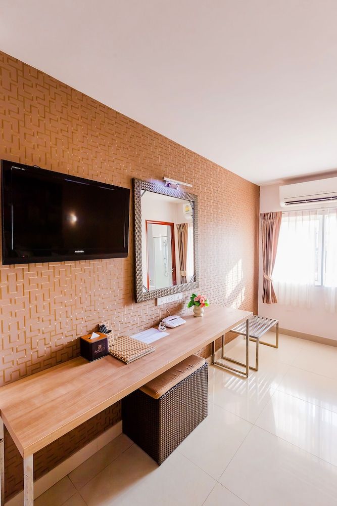 Roseate Hotel Chiangmai Superior Double Room 8