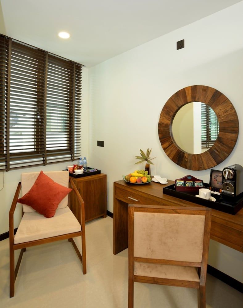 The Somerset Hotel Executive Superior Room (Free Return Airport Transfer, 10% off on F&B, Complimentary Gym Access) 9