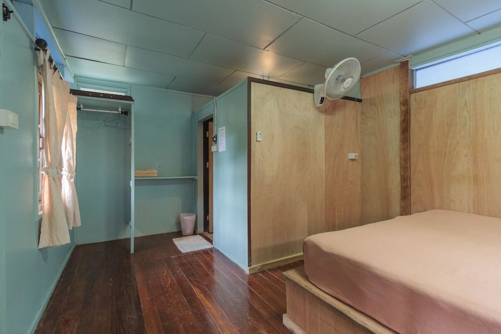 Sabaii Bay Resort Fan Bungalow 16