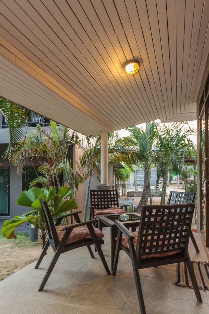 Sabaii Bay Resort Family Bungalow 2