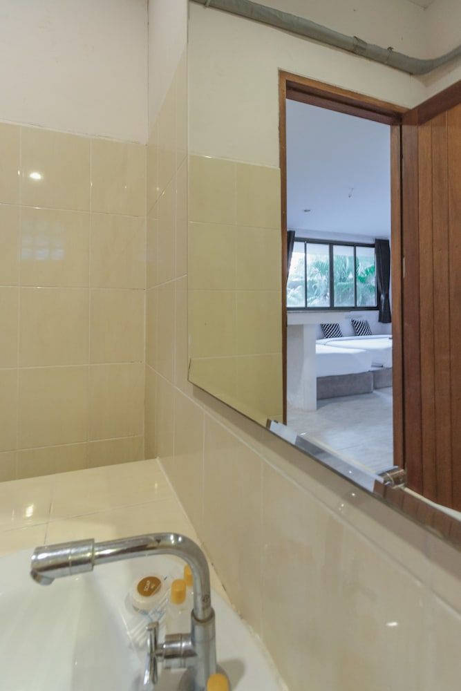 Sabaii Bay Resort Family Bungalow 6