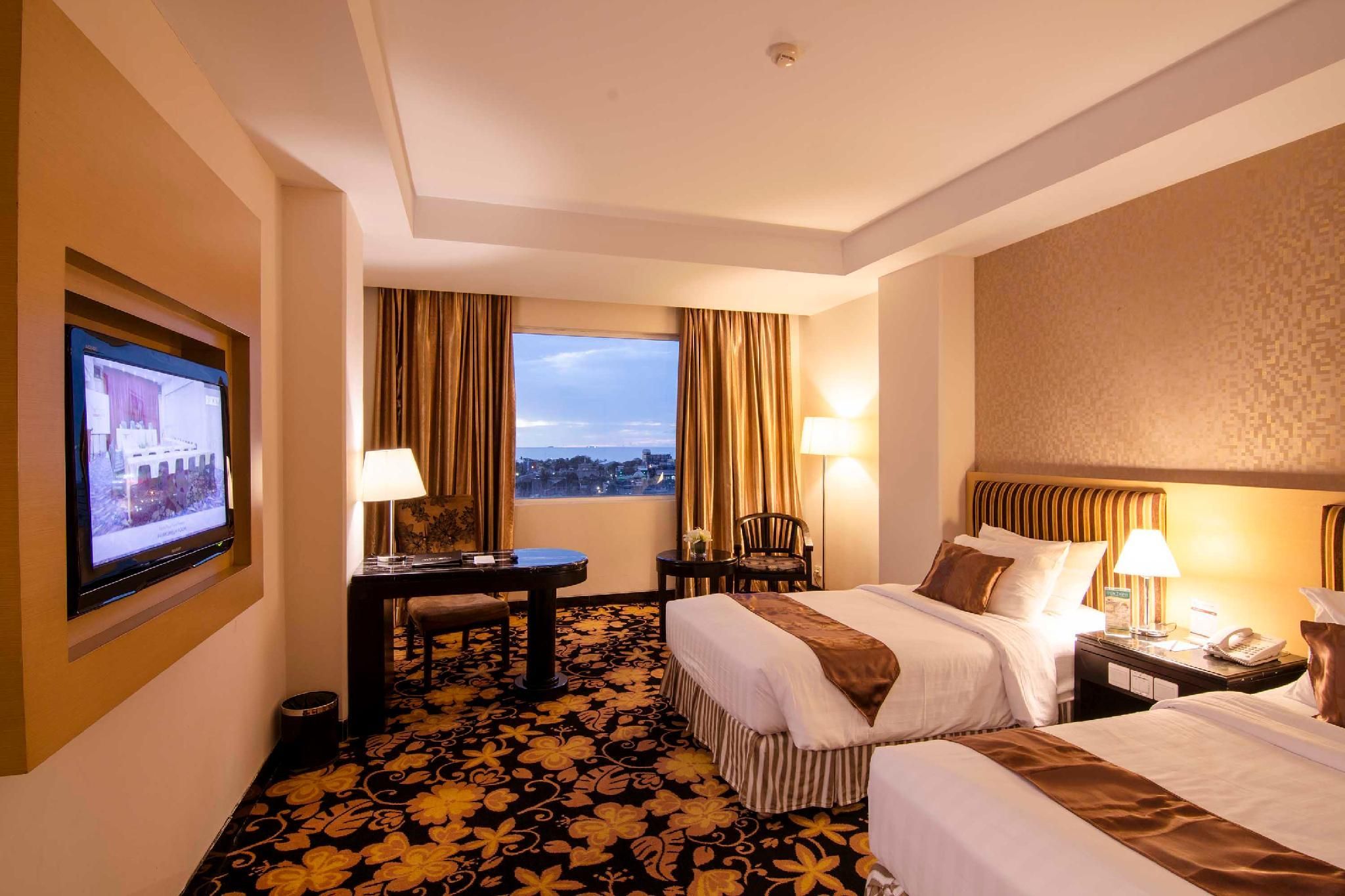 Grand Deluxe Twin Room