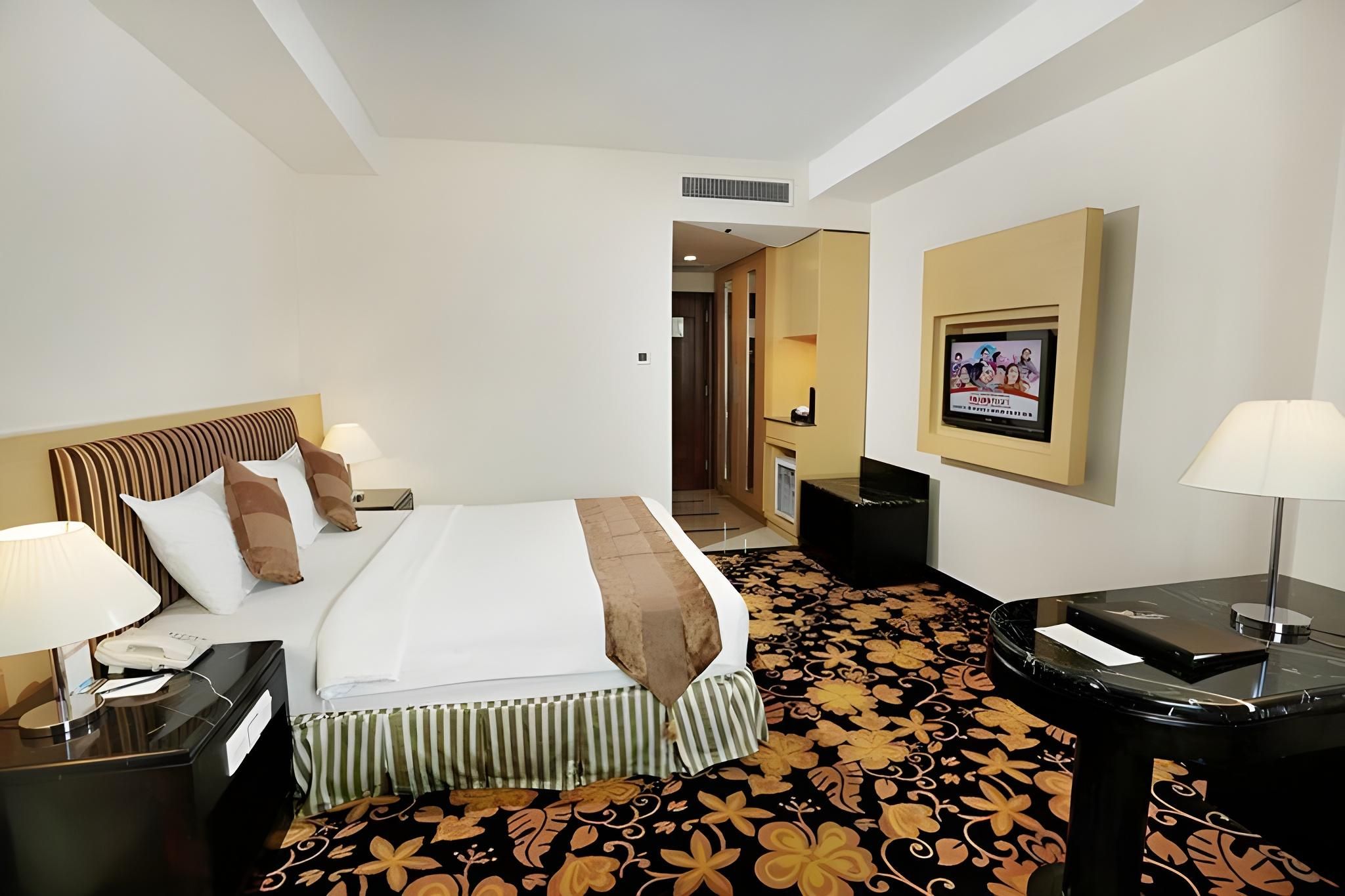 Deluxe King Bed Room