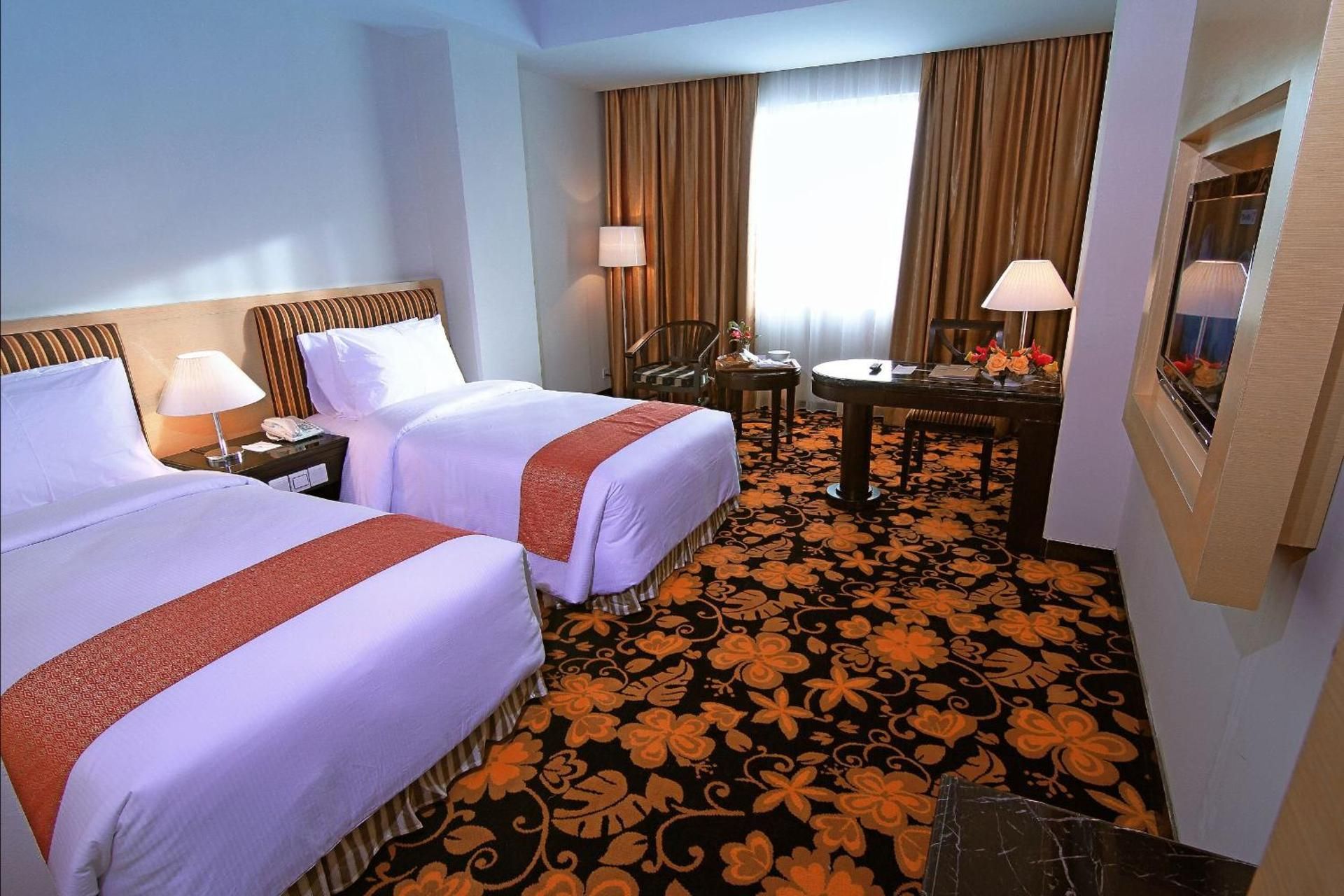 Grand Deluxe King Room