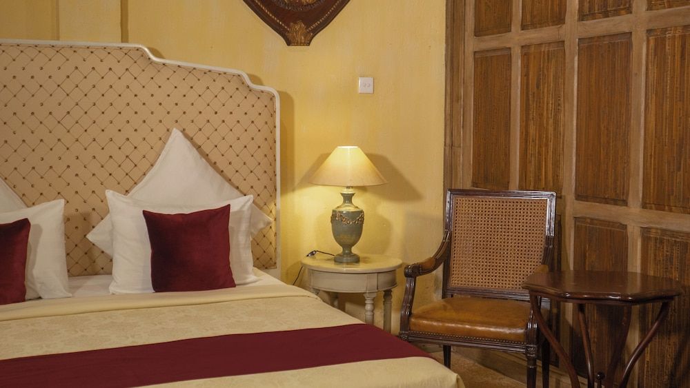 Kayu Arum Resort Executive Room 4