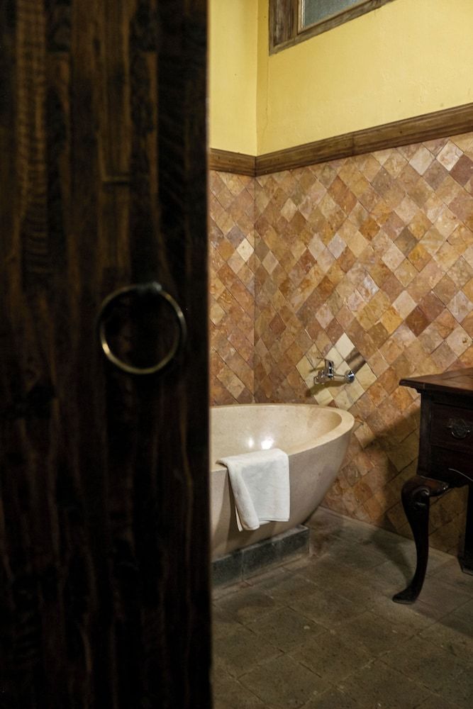 Kayu Arum Resort Executive Room 6