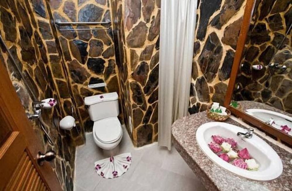 undefined U Tai Tip Guest House 6