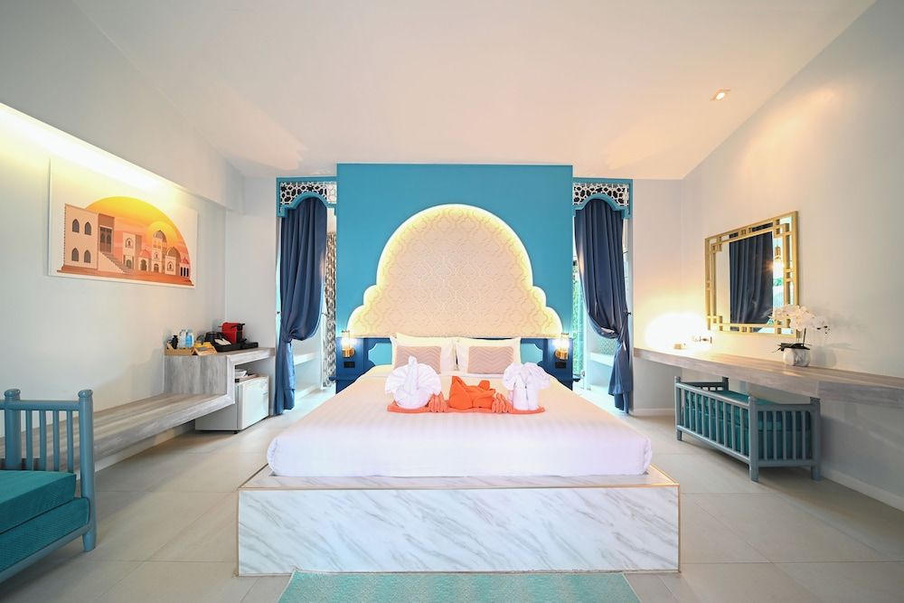 The Kiri Villas Resort King Room with Pool View