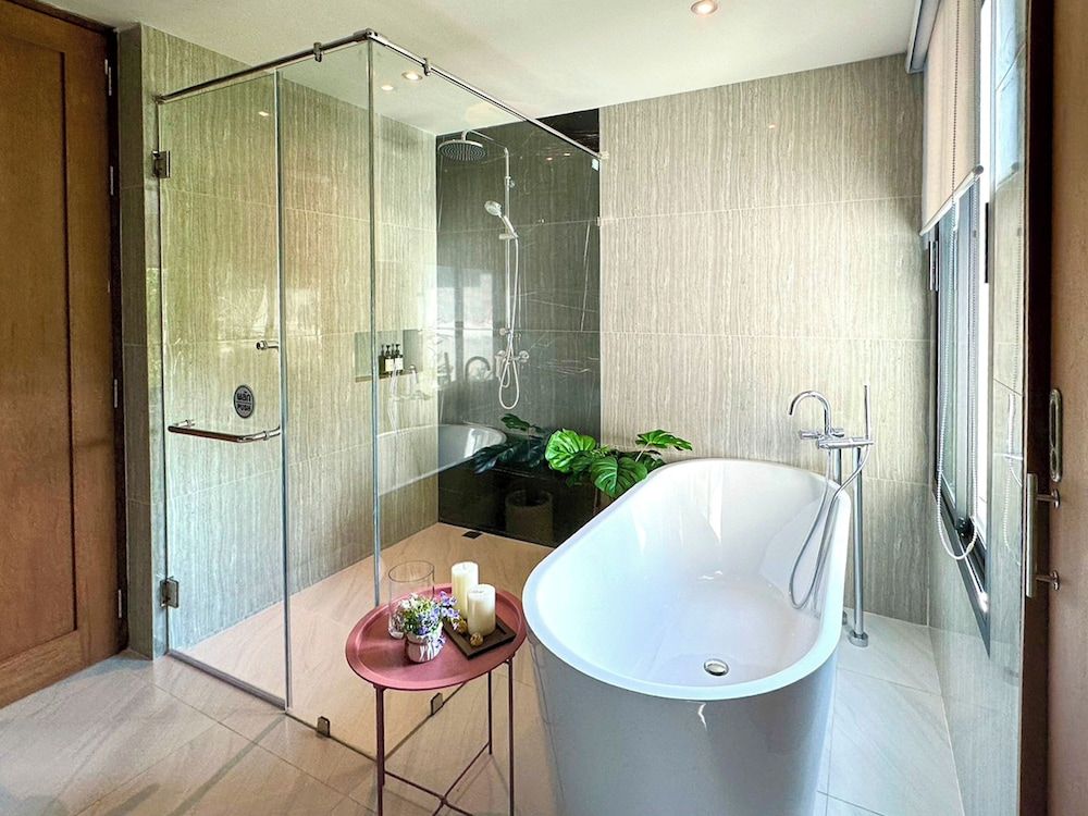 The Kiri Villas Resort Honeymoon One Bedroom Pool Villa 4