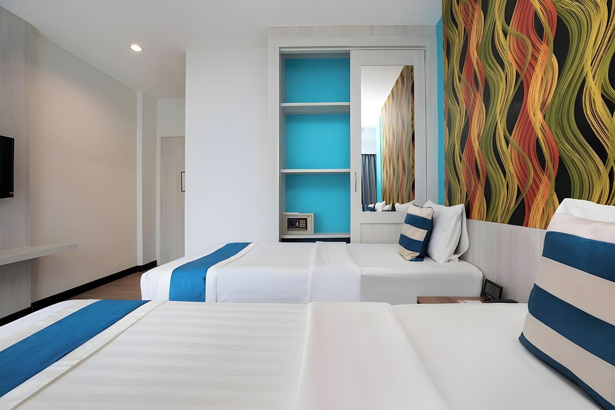 Deluxe Twin Room with Balcony