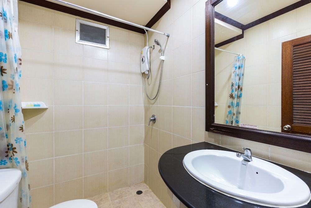 Hotel Grand Orchid Inn Standard Double Room 12