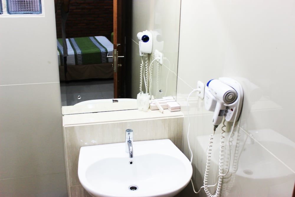 Jambuluwuk Convention Hall & Resort Puncak 4 Bedroom VIP Villa 7