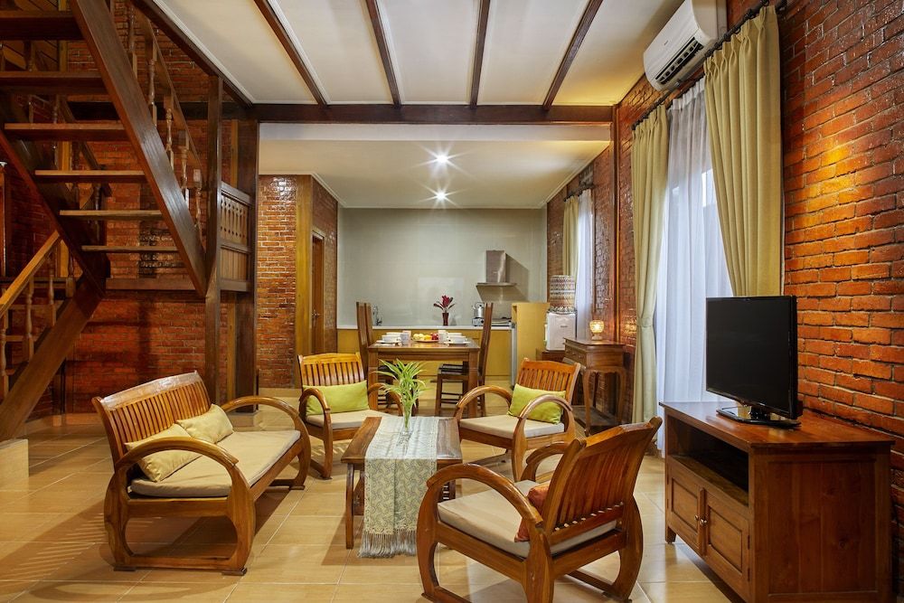 Jambuluwuk Convention Hall & Resort Puncak 3 Bedroom Premier Villa 10