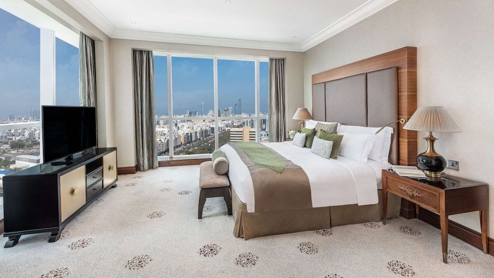 Dusit Thani Abu Dhabi Deluxe Room 4