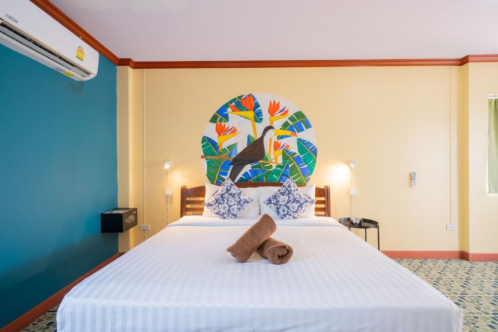 undefined Lemon House 2