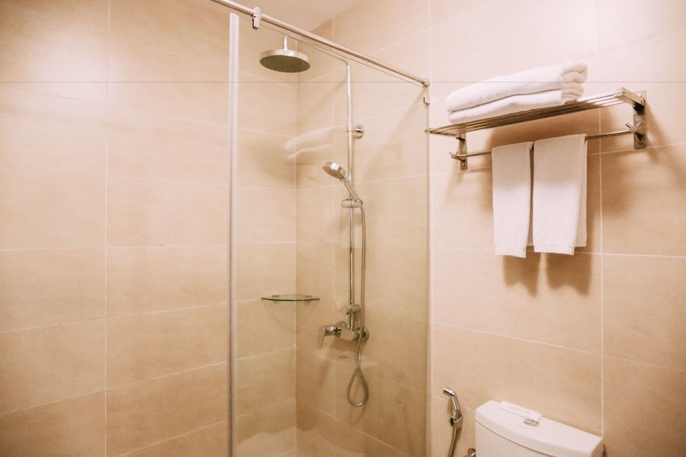 Hotel Granada Johor Bahru Deluxe Queen Room 3