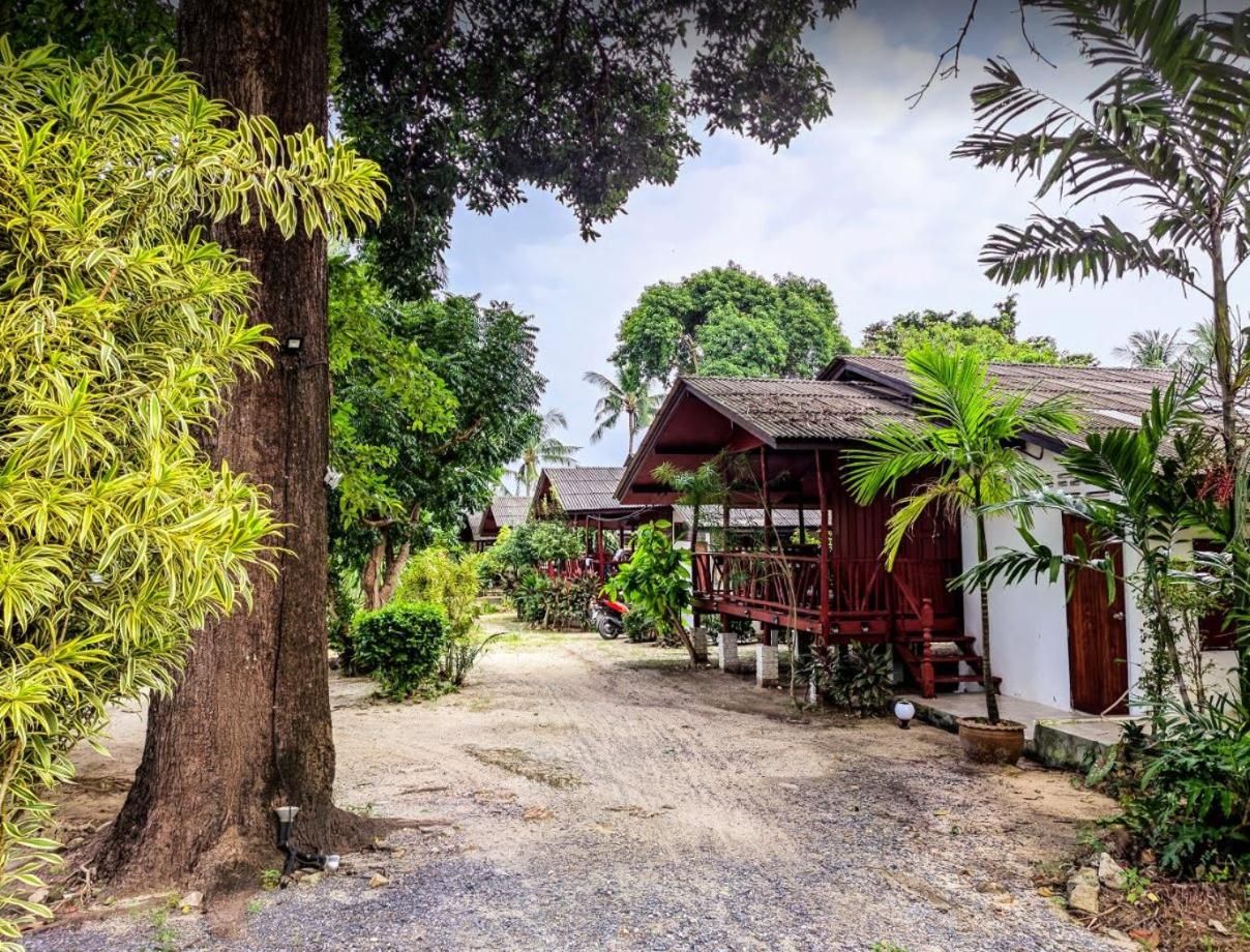 undefined Bang Po Village 7