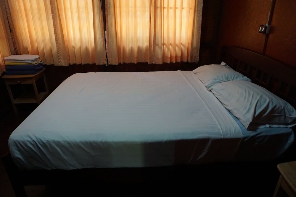 Bang Po Village Family Bungalow 2