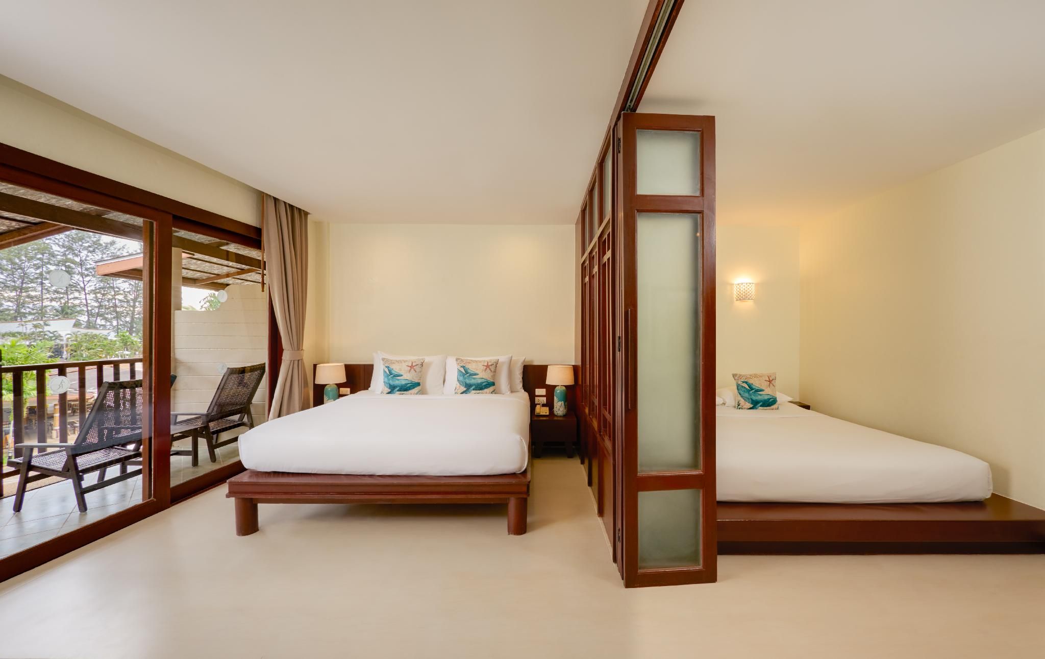 Deluxe Garden View Room