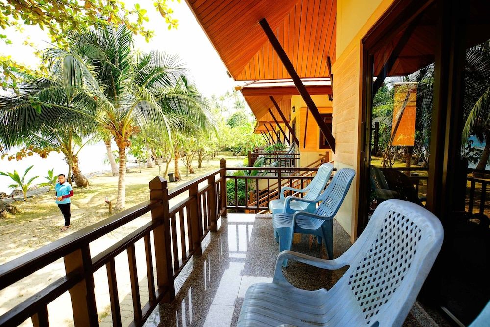 Coral Resort Front House sea View 8