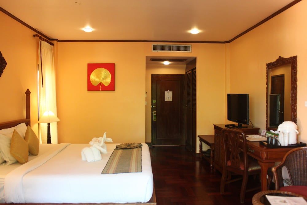 Khao Lak Palm Beach Resort Deluxe Mountain View 5