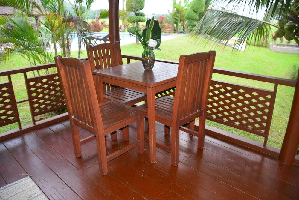 Sunset Valley Garden House 4