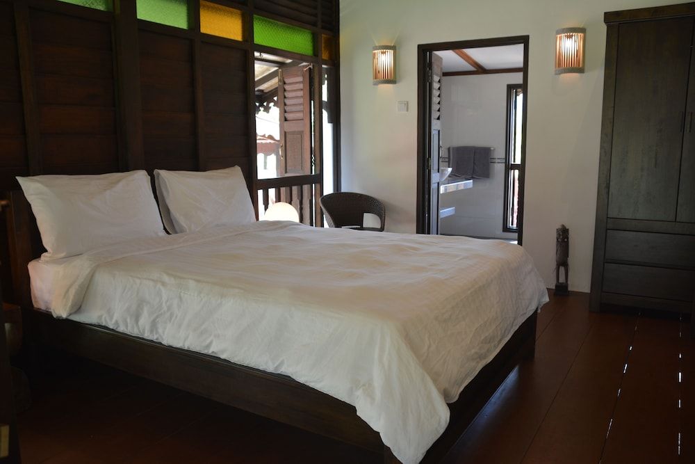 Sunset Valley Farmers House (2 Bedrooms) 2