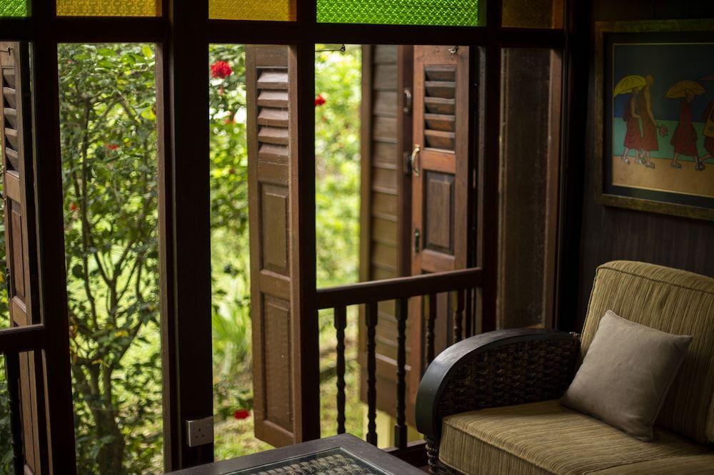 Sunset Valley Garden House 2