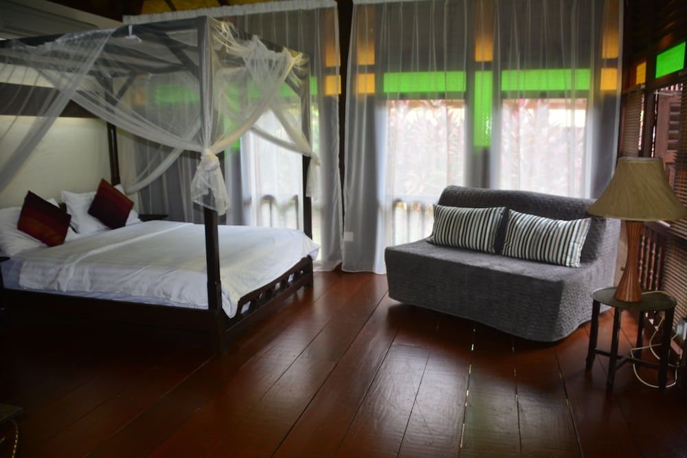 Sunset Valley Garden House