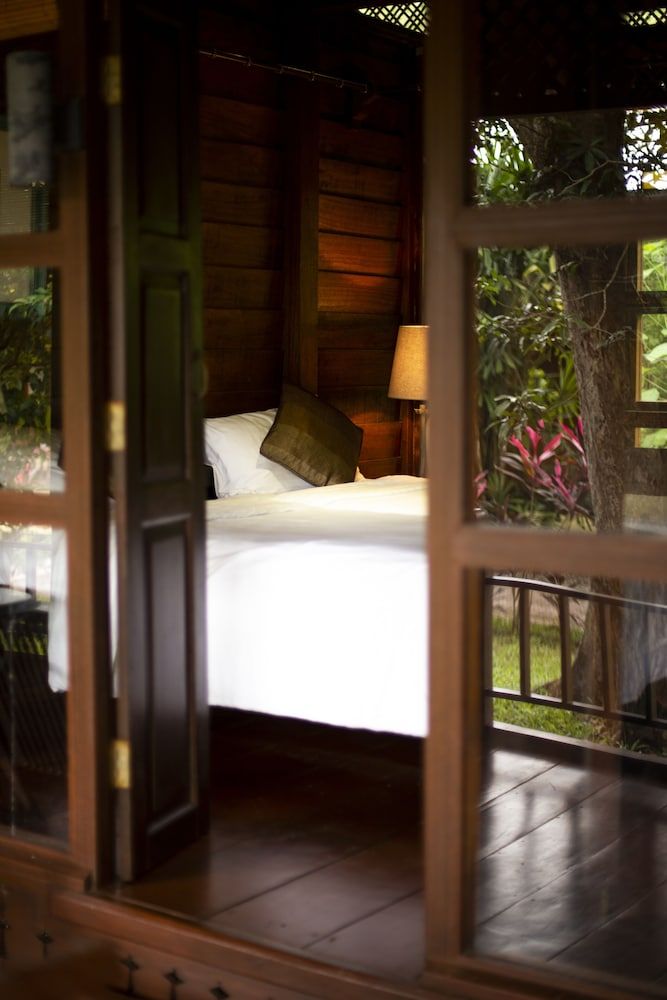 Sunset Valley Forest House (2 bedrooms)