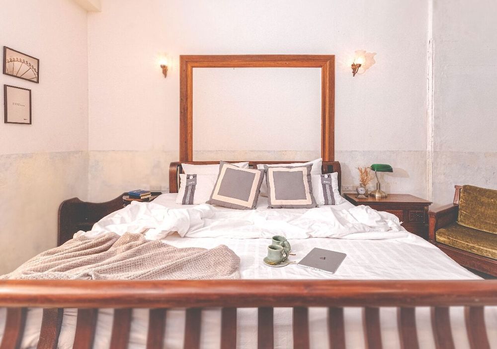 Signature Room