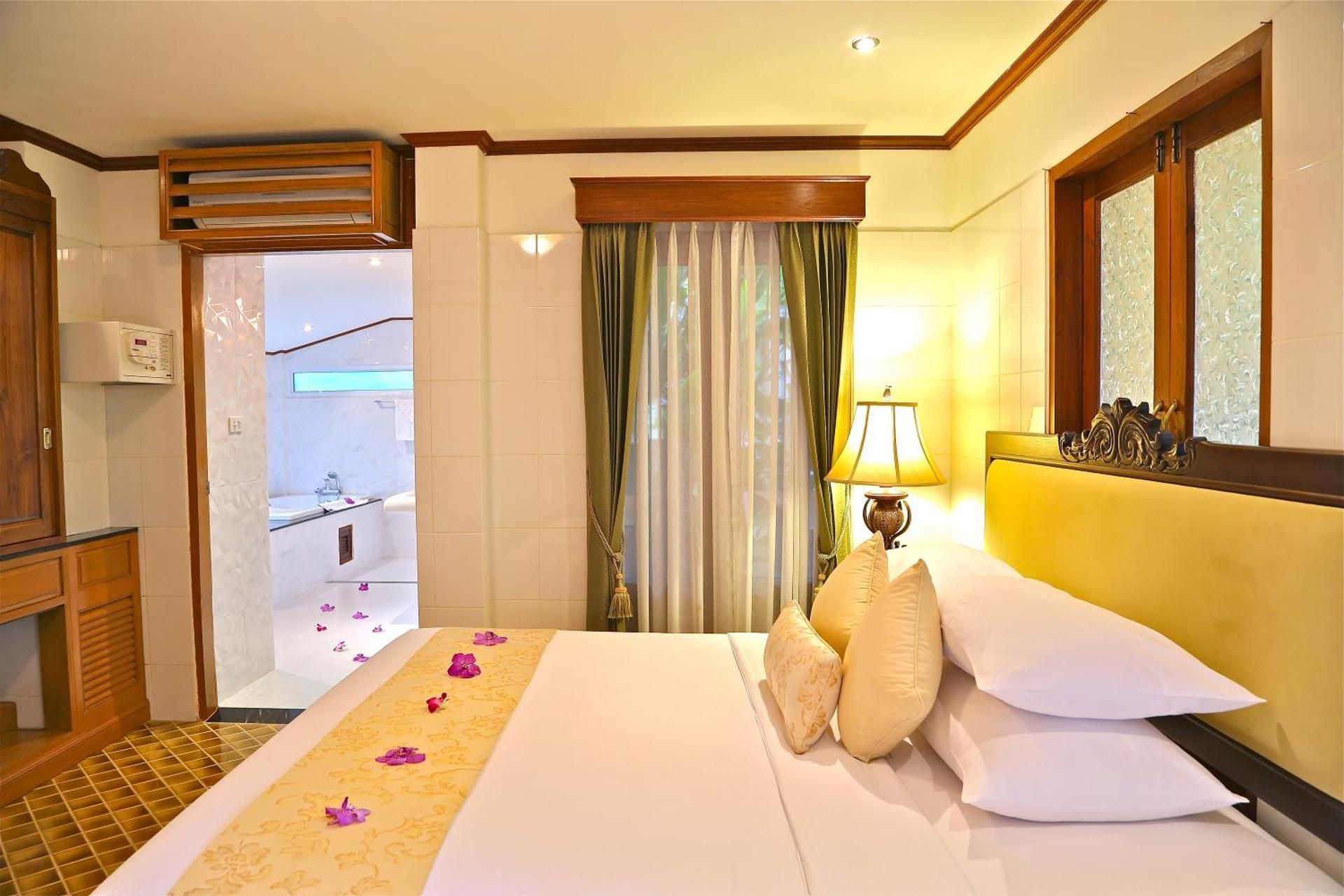 Oriental Siam Resort Deluxe Double Bed