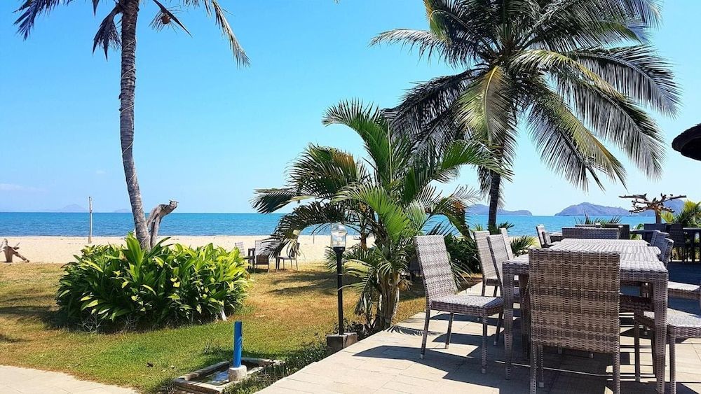 undefined Luwansa Beach Resort 6