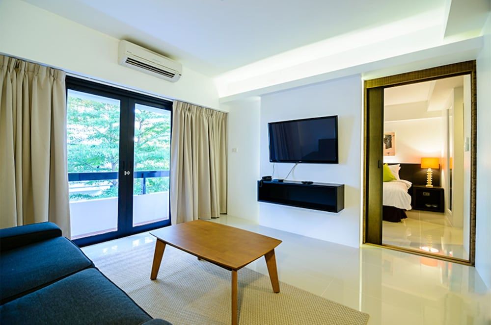 undefined UMA Residence 3