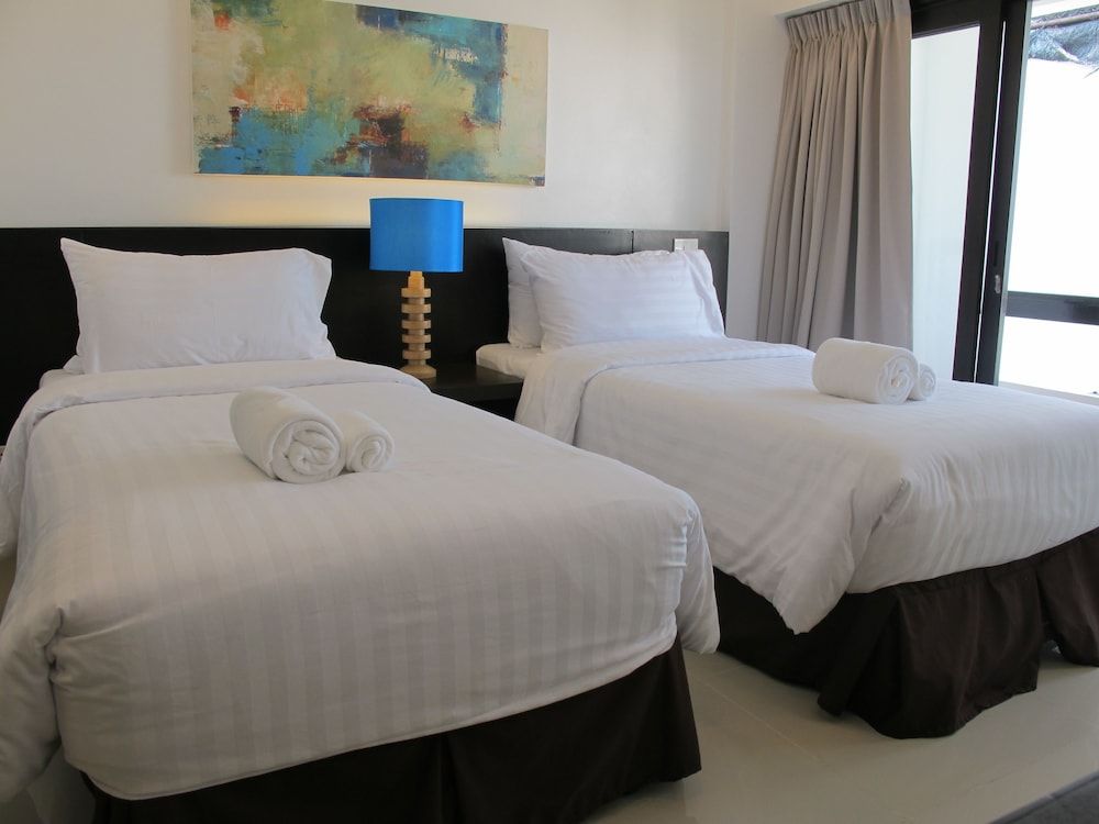 undefined UMA Residence 7